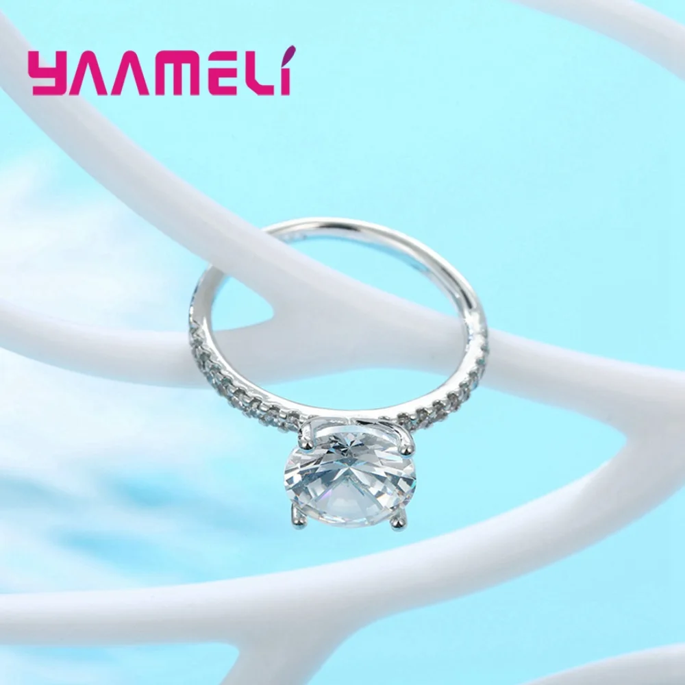 Женские кольца на палец с фианитом в подарок подруге 5 А 4 зажимами | Украшения и