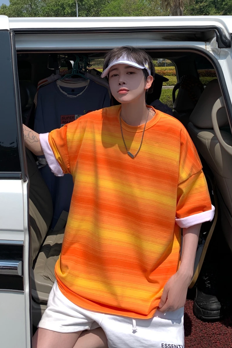 

Color striped round neck short-sleeved T-shirt men's fashion personality trend loose fitness sports 5-point sleeve top 2021 new