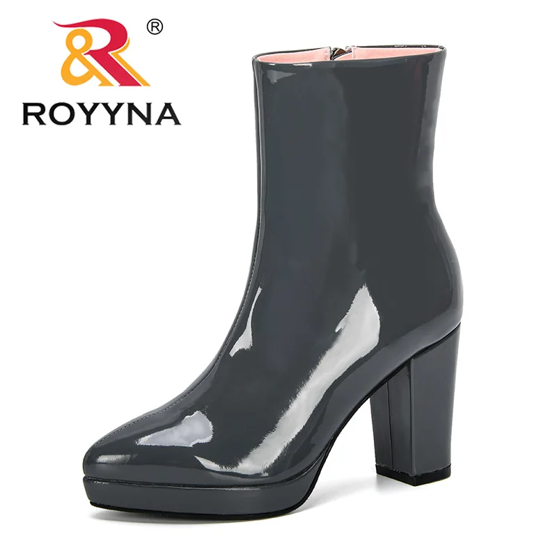 ROYYNA/Новинка 2019 года дизайнерские ботинки женские с острым носком на высоком