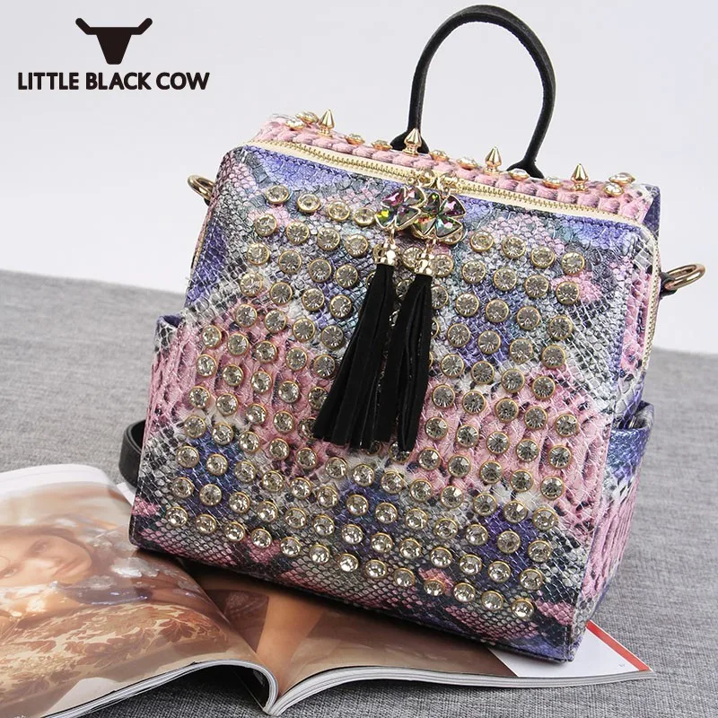 Стразы рюкзаки Diamonds женская уличная обувь Стиль новые заклепки на плечо дорожная