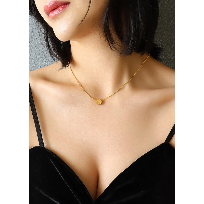 

2021 New Style 316L Stainless Steel Clavicle Necklaces For Women Birthday Gifts Fashion Chinese Letter Round Pendants Men Bijoux