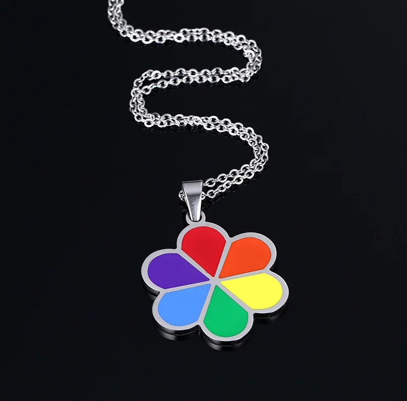 

QWC CHE55 stainless steel necklace hot sell popular single women 30mm Rainbow Flower steel color lover gift women jewelry