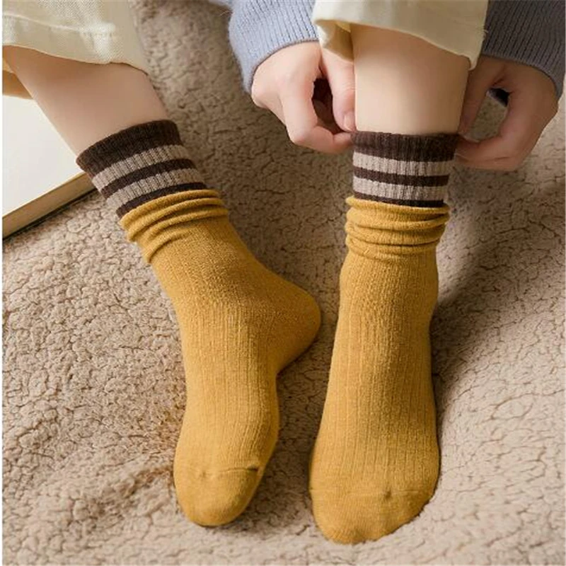 Японские корейские высокие носки для девочек свободные однотонные вязаные