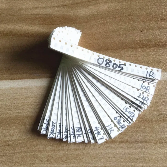 Набор резисторов 2000 SMD 0805 шт. набор в ассортименте 1 ОМ-1 Ом 5% 80 ценностей 25 =
