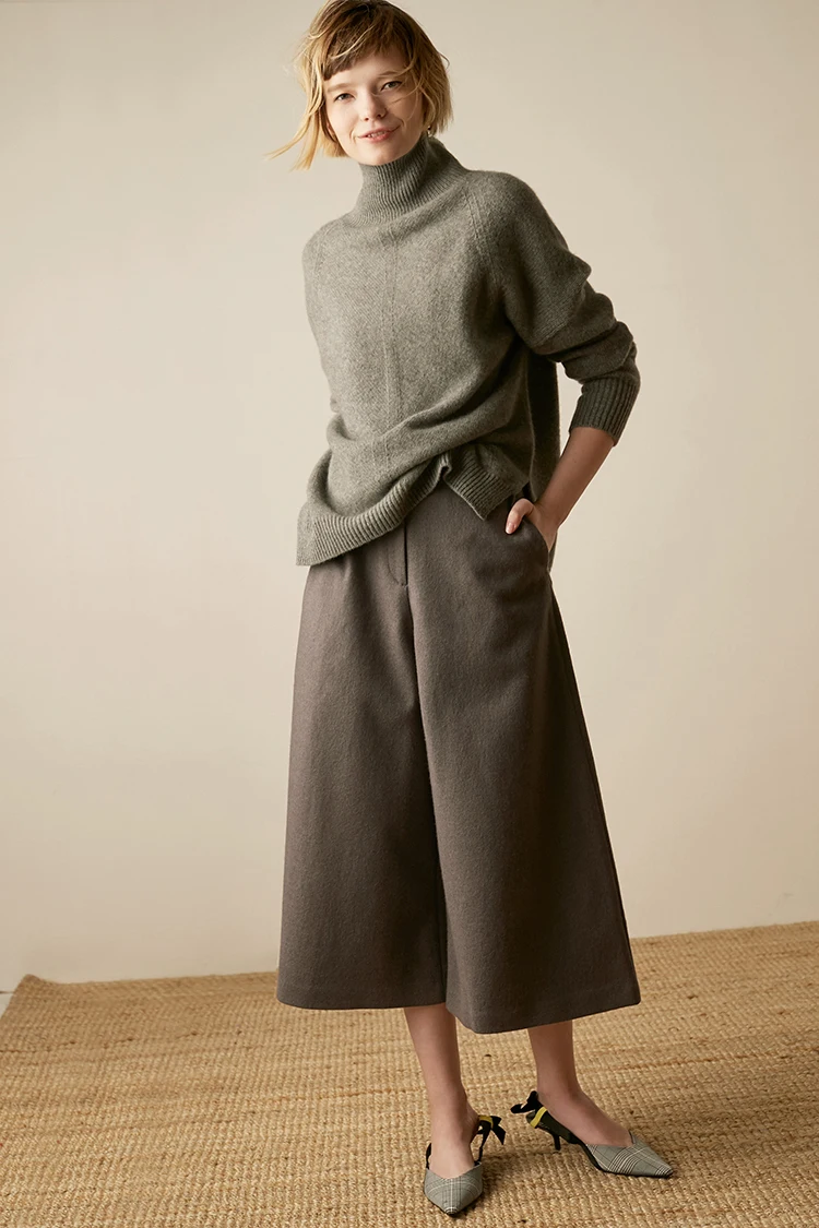 2019Cashmere sweater female high collar pullover loose large size women's short side split fork sweater simple bottoming sweater