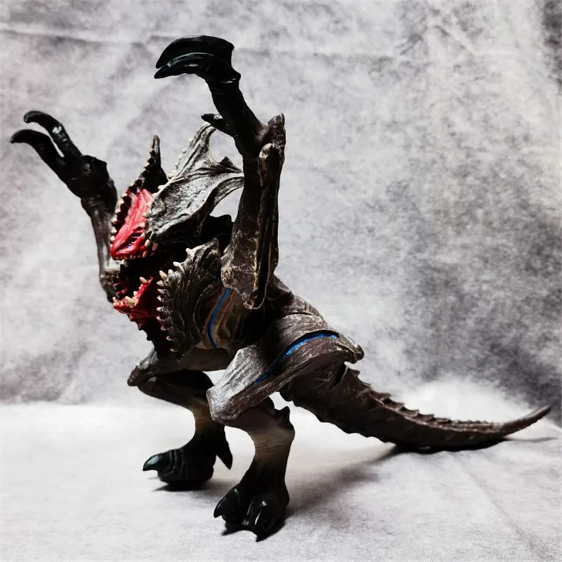 

In Stock 18cm Pacific Rim 2 Thunder Resurrection Mecha Monster Figure Toy with Movable Joints for Collection