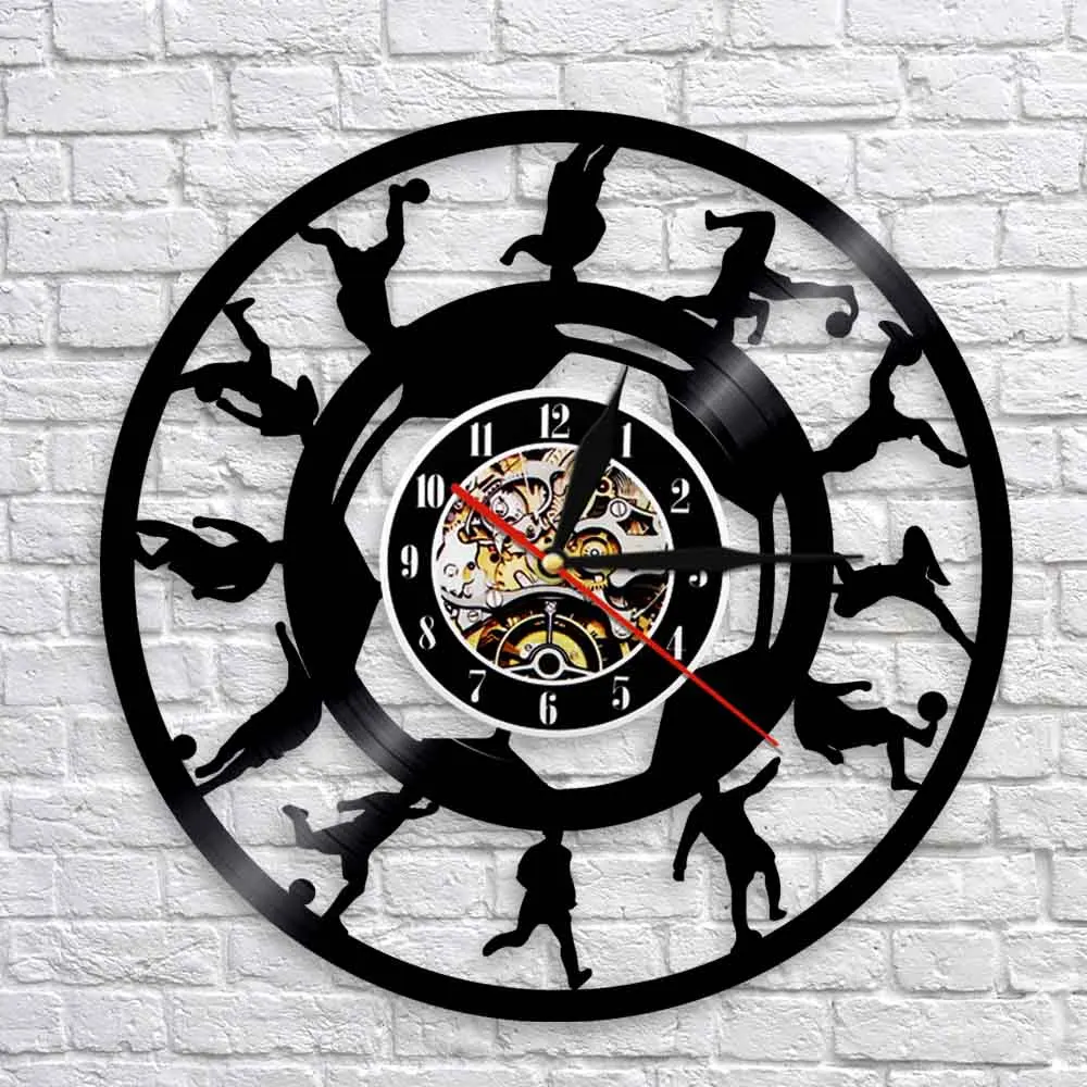 Винтаж Футбол игроков силуэт виниловых пластинок настенные часы ногами мяч в