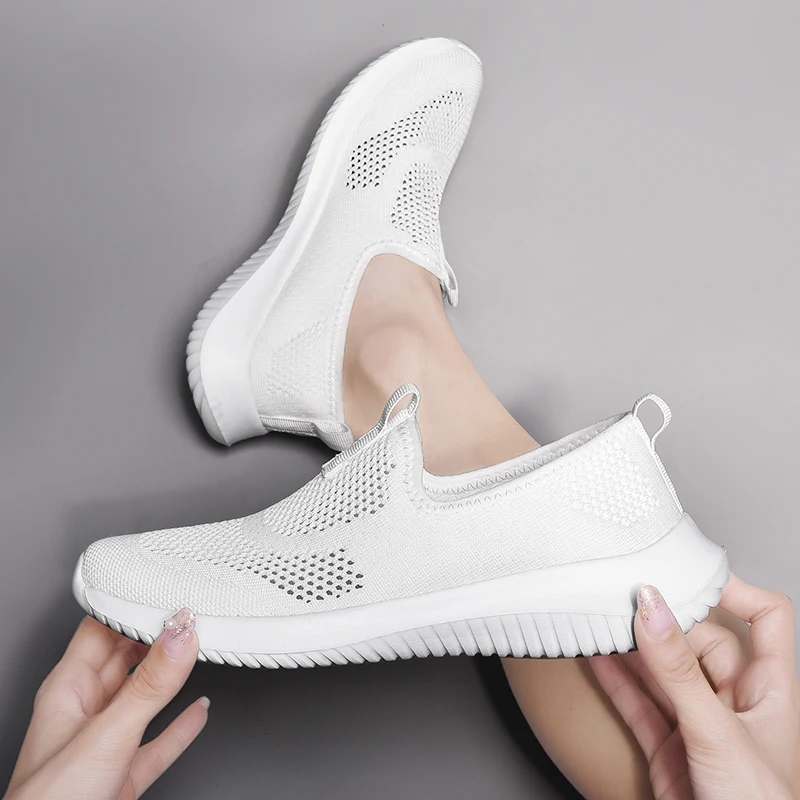 

NEW Women Shoes Fly Wire Comfortable Breathable Ladies Sneakers 2021 Fashion Footwear Famale Casual Mommy Shoe Size 35-41