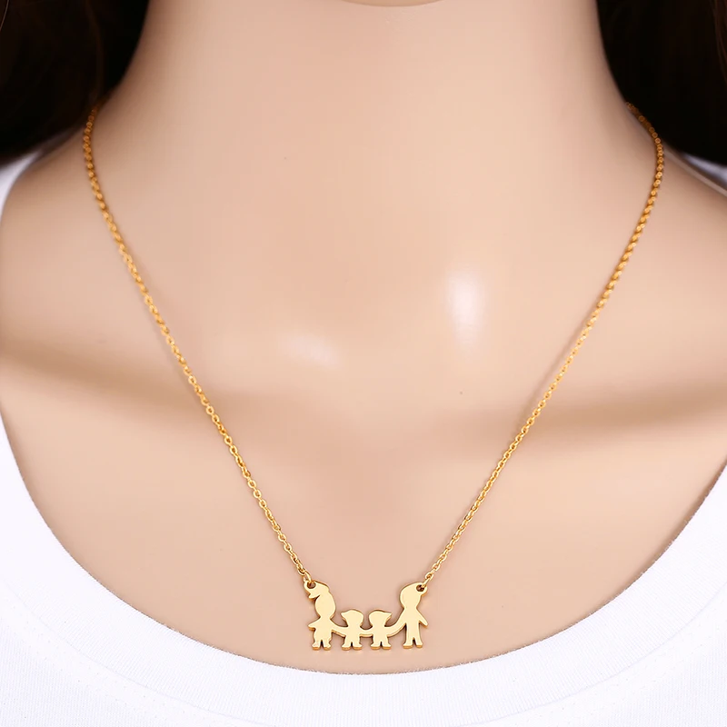 

Lovely Family Firgure Pendant Necklace With Mom Dad Boys Girls Cartoon Love Daughter Son Gold Rose Silver Color Custom Necklace