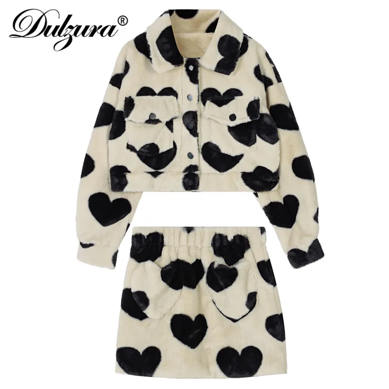 

Dulzura Heart-Shaped Print Women Lamb Wool Teddy 2 Piece Set Coats Jacket Mini Skirt Thick Tracksuit 2020 Autumn Winter Matching