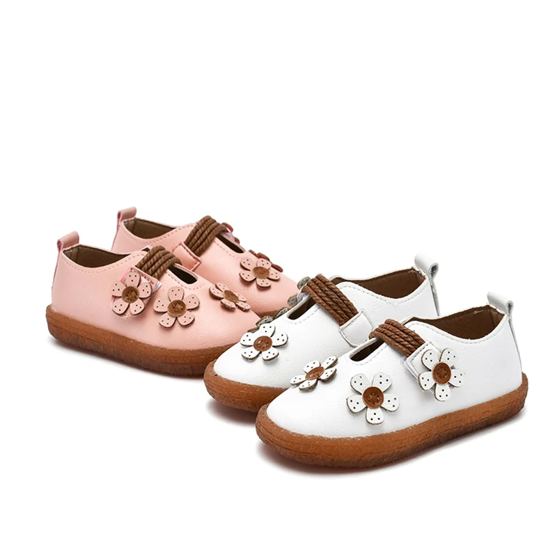 Модная кожаная обувь для девочек Сезон весна осень Милая детская с цветочным