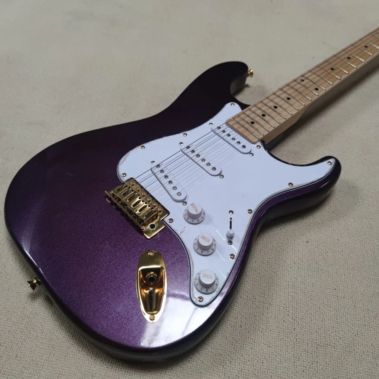 Акционные предложения пользовательский корпус stratocaster-r 6-струнная фиолетовая