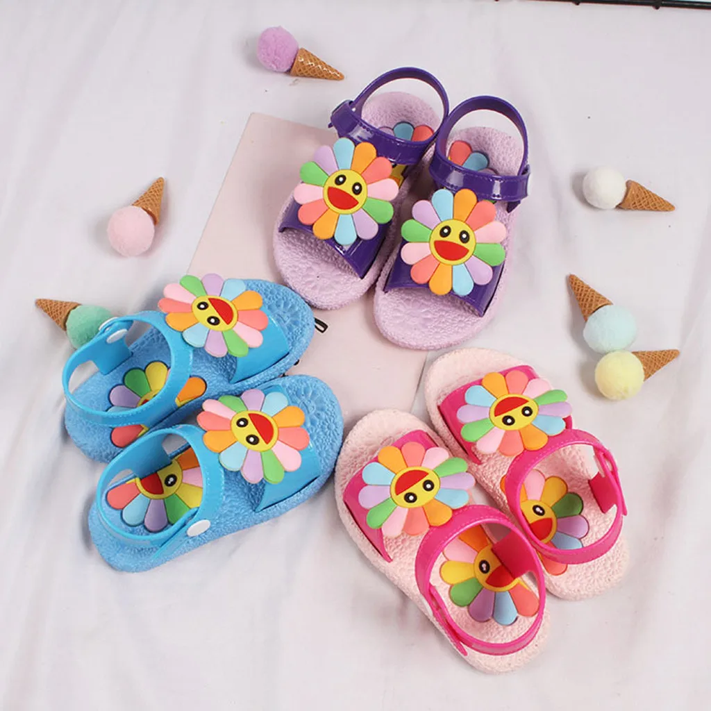 Повседневная обувь на плоской подошве с милым цветочным рисунком для маленьких