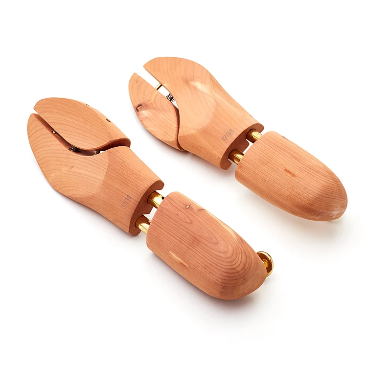 Оптовая продажа OEM регулируемые обувные растяжки кедровые деревянные деревья на