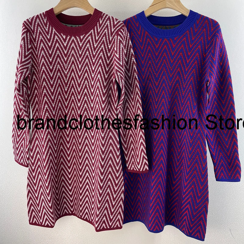 

Fashion Cashmere Knit Dress Women High Quality O-Neck Long Sleeve Chain Deco Wavy Pattern Soft Straight Skirt Lady 2021 Autumn