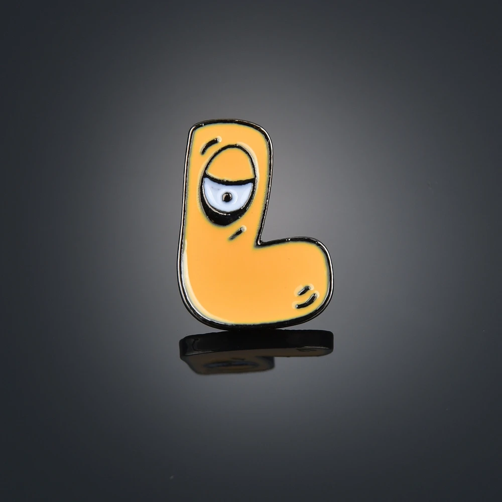 Мультяшные буквы L глаза лацкан булавки одежда полоски облако крыло значки