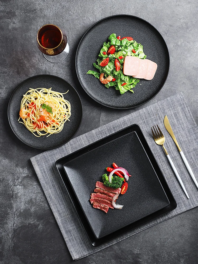

10 Inch Black Ceramic Western Steak Flat Plate Frosted Square Dessert Salad Plate Kitchen Round Ramen Plate Restaurant Tableware