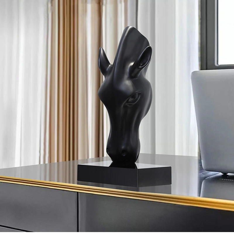 

Nordic Style Home Decor Wine Cabinet Ornaments Statue Creative Home Living Room Decoration Office Desk Horse Head Art Sculpture