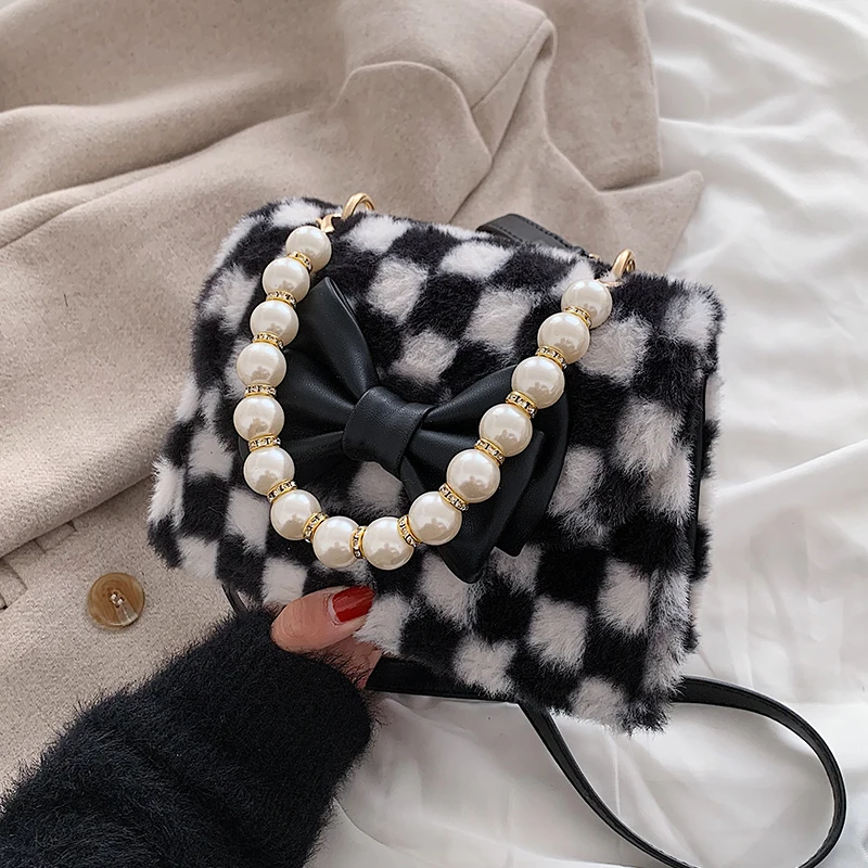 

Plaid Plush Mini Totes With Pearl Handle Winter New Faux Fur Women's Designer Handbag Luxury brand Shoulder Messenger Bag