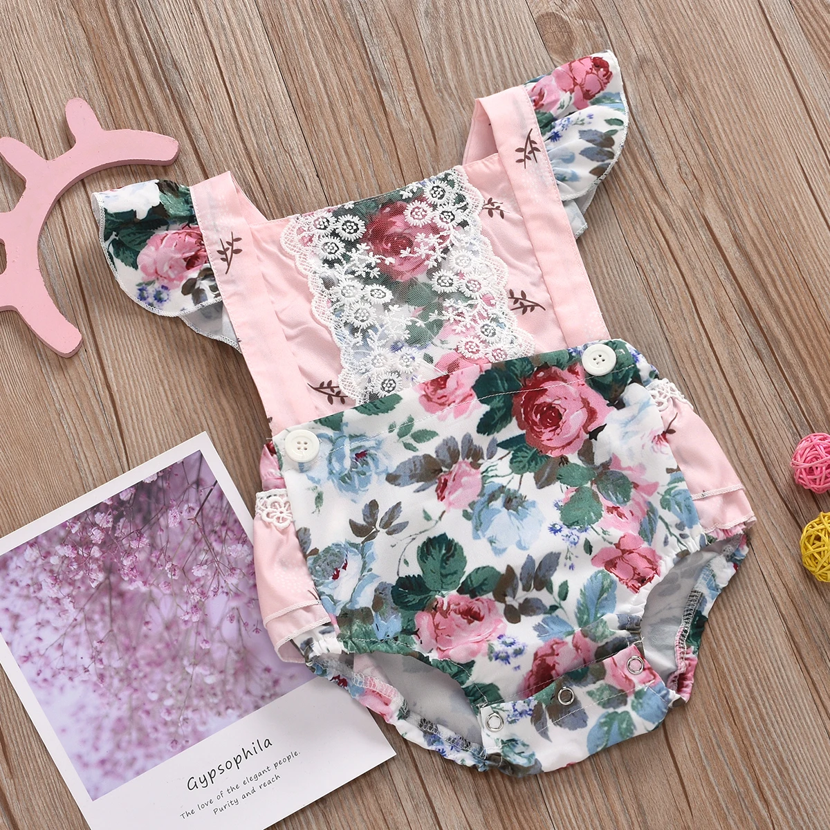 Комбинезон детский летний кружевной с квадратным вырезом и открытой спиной |