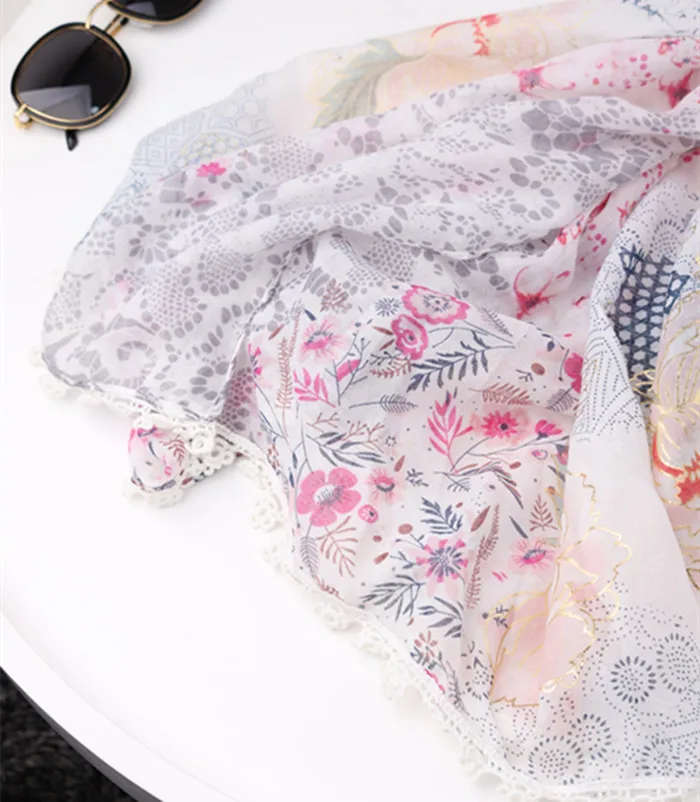 2020 Fashion Small Flower Print Gold Foil Trim Scarves Shawls Long Women Soft Floral Wrap Scarf Hijab Free Shipping |