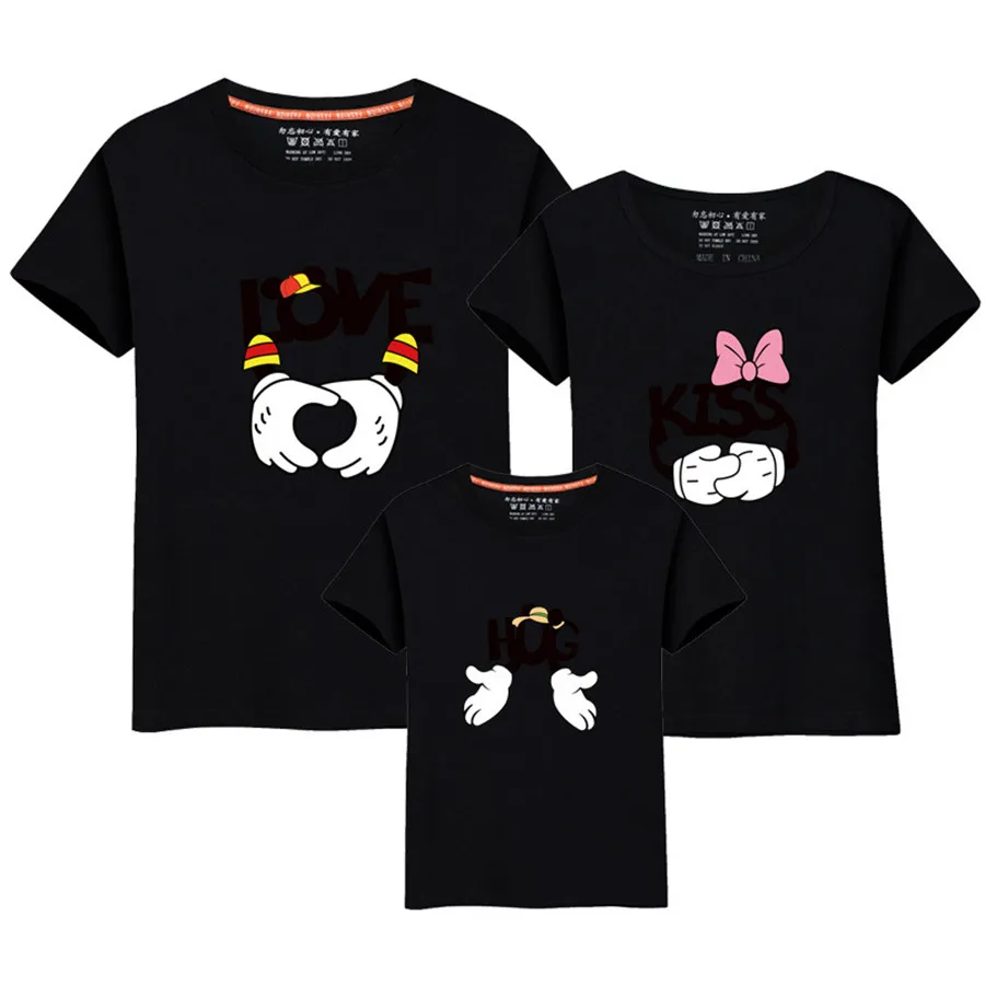 Одинаковая одежда для всей семьи футболки с мультяшным принтом топы пар