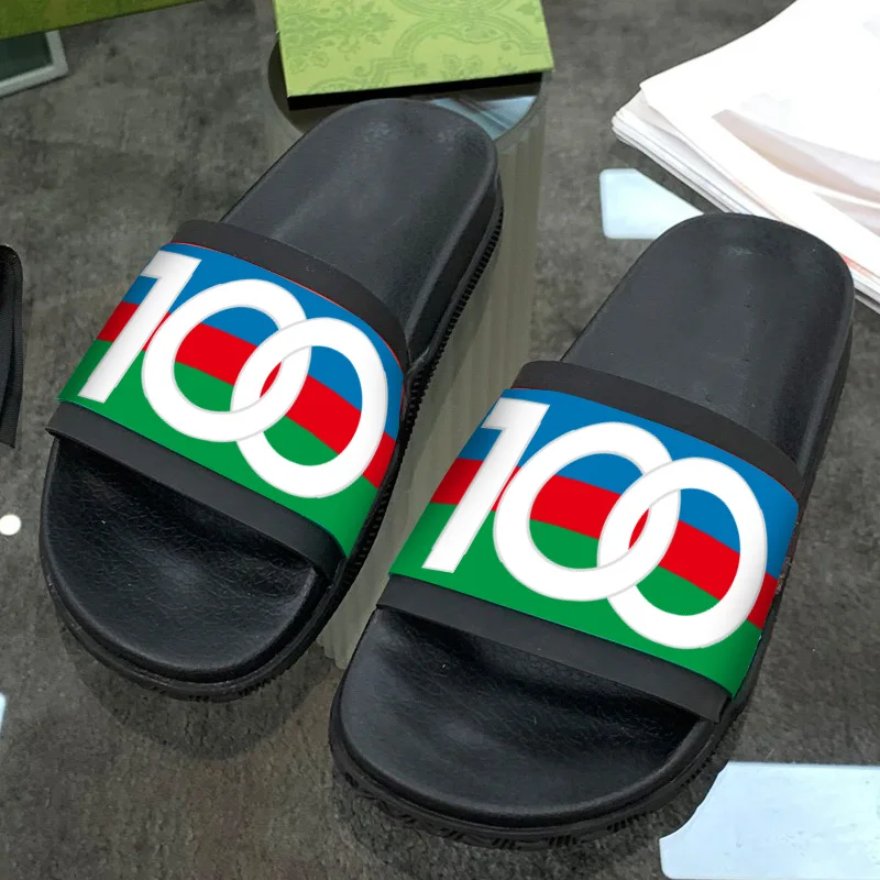 

Gujia100 2022 новые летние модные полосатые удобные светильник кие индивидуальные мужские тапочки, итальянская буква логотип трафаретная печать
