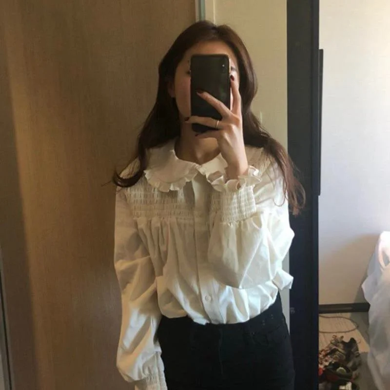 

KUSAHIKI 2021 Spring Korean Pleated Ruffle Blouse Shirt Causal Sweet Peter Pan Collar Blusas Femme Puff Sleeve Shirt 6F911