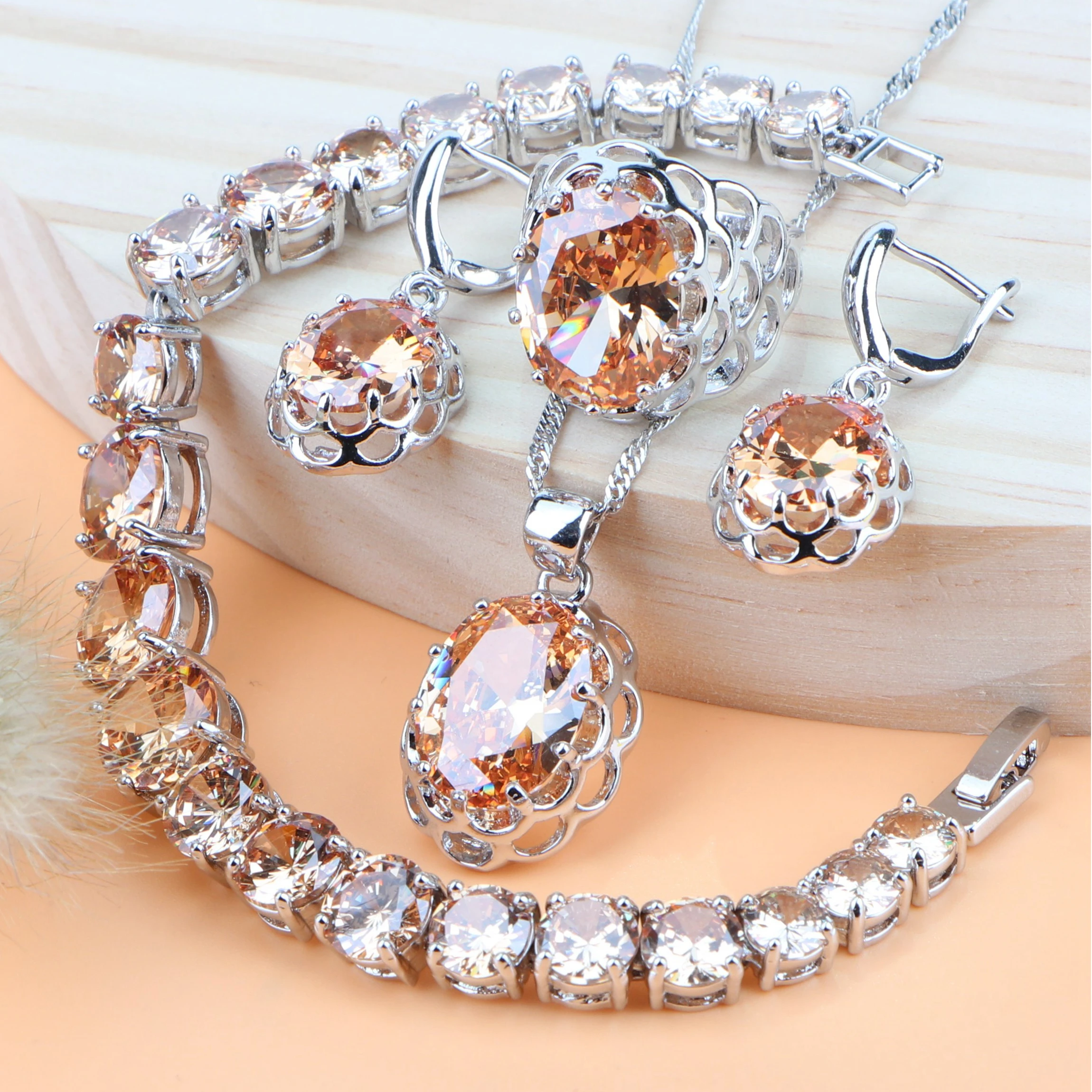 Женский комплект свадебных украшений из серебра 925 пробы с цирконием цвета