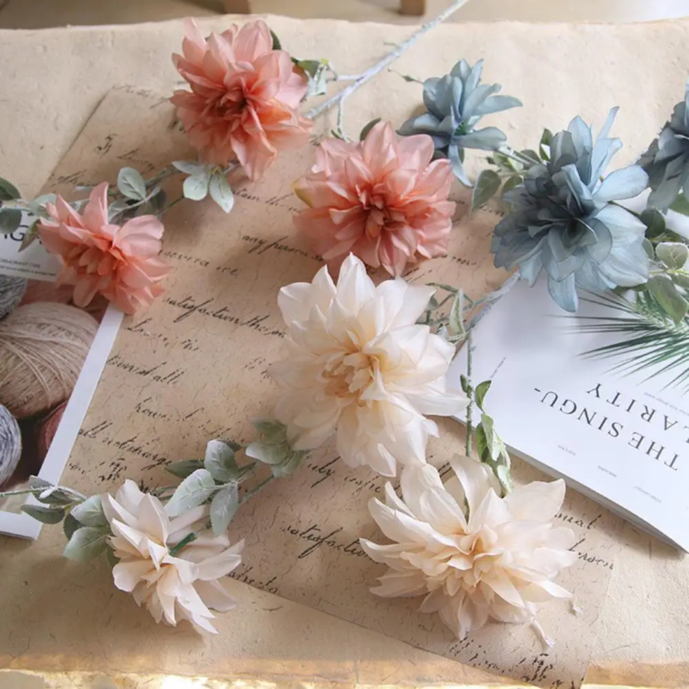 

1Pc Simulation Chamomile Fadeless Lifelike Faux Silk 3 Heads Artificial Dahlia Flower Plant for Gift Home Decoration