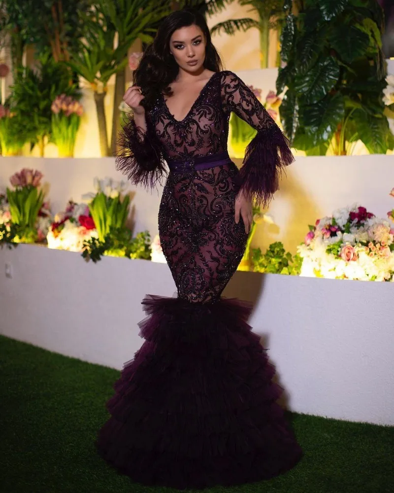 

Fashion Mermaid Evening Dresses V Neck Beaded Feather Long Sleeve Lace Prom Gowns Sexy Illusion Party Dress 2020