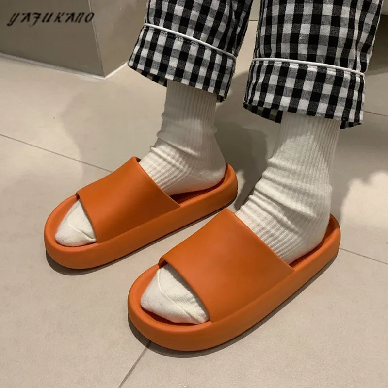 

Fashion Thick Bottom Women Slippers Summer Beach EVA Soft Sole Couple Sandals Leisure Men Ladies Indoor Bathroom Non-Slip Slides