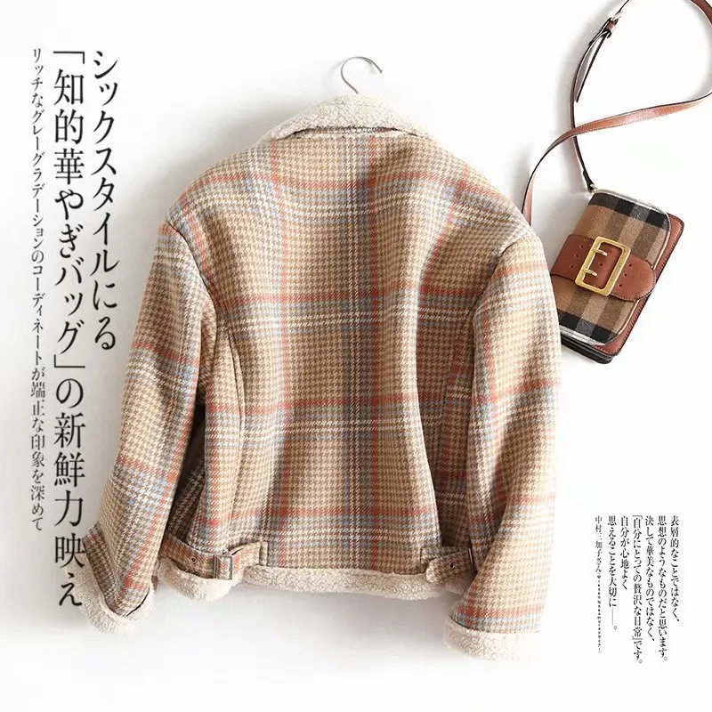 

Women Short Plaid woolen Jacket Women New Thick Winter lambswool Jackets Ladies Cute woolen Outerwear Coat Warm Parka Female