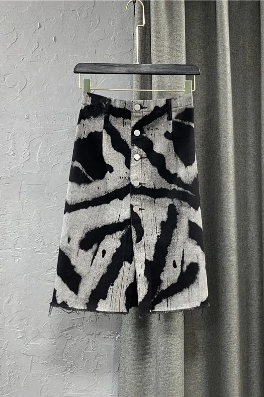 

Women Tie Dyed Denim Skirt Women's 2021 New Summer Single Breasted High Waist Skirt Front Slit Plus Size Jeans Skirt