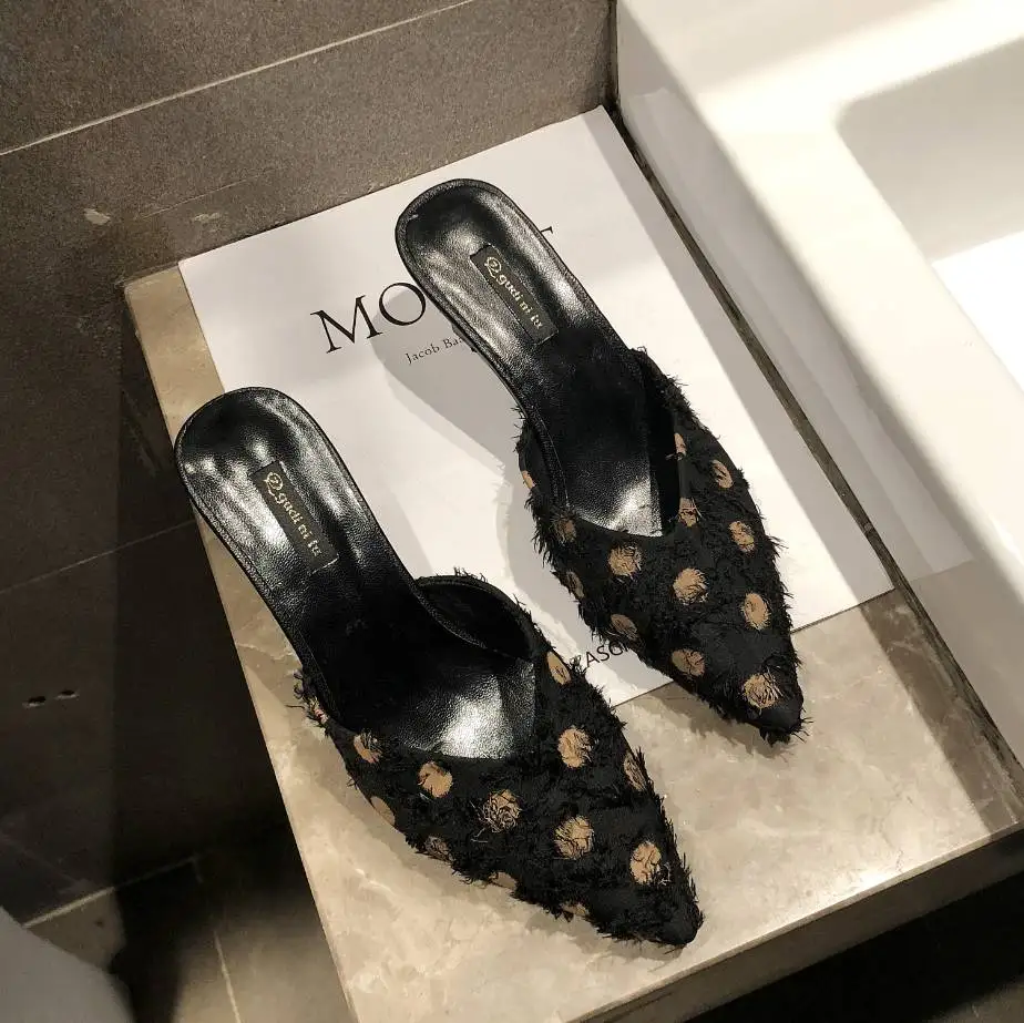 Брендовые туфли без задника на высоком каблуке в странном стиле классические