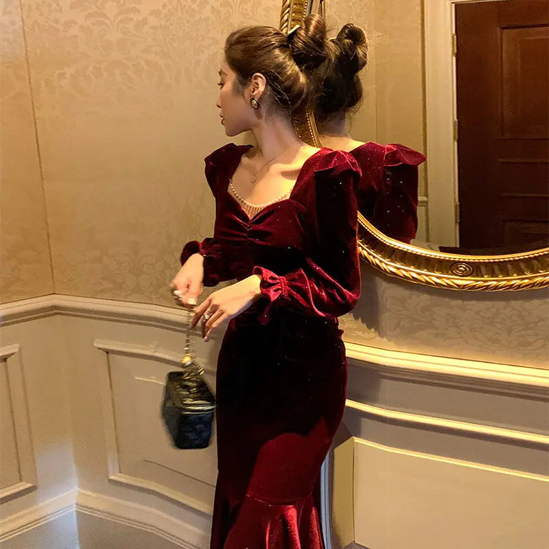 

2021 New vintage wine red gold velvet dress autumn and winter high-end temperament French waist thin