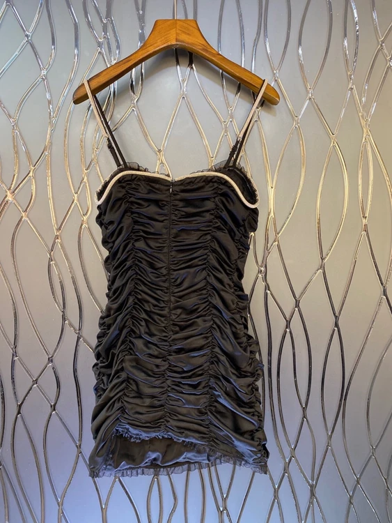 

2021 spring and summer new women's dress irregular wrinkle kink fashion sexy slim off shoulder dress 320