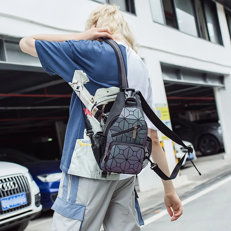 Светящаяся нагрудная сумка с геометрическим рисунком женский рюкзак блестками