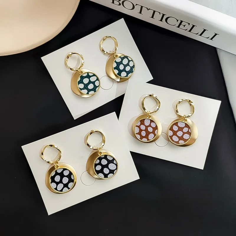 Серебряные иголки круглые волнистые матовые золотые металлические вафельные