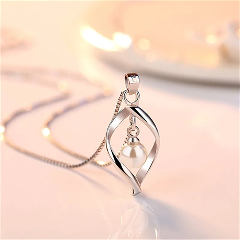 Женское ожерелье с подвеской в виде листьев