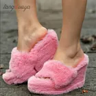 Шлепанцы на платформе, дизайнерские сандалии на очень высокой танкетке, меховые тапочки, туфли-лодочки, пикантные, Осень-зима