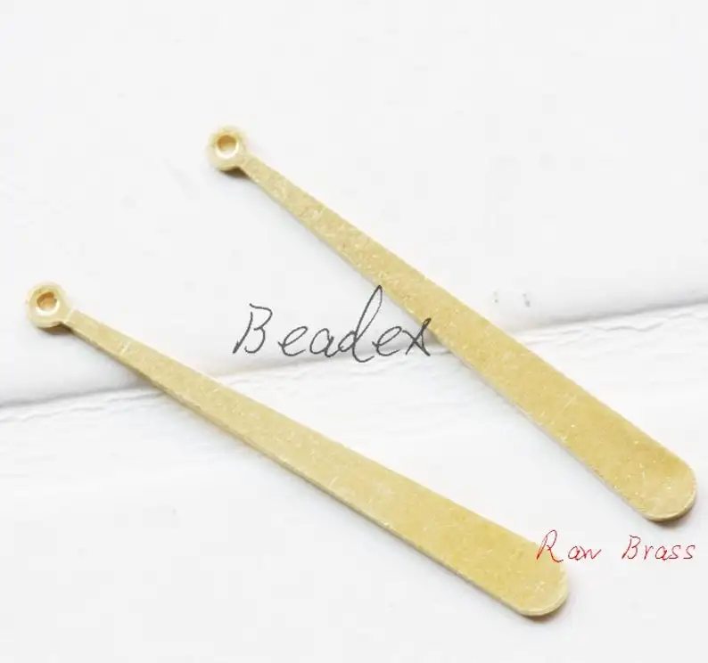 

Цельный латунный длинный Овальный Шарм-37,5x4 мм (2022C)