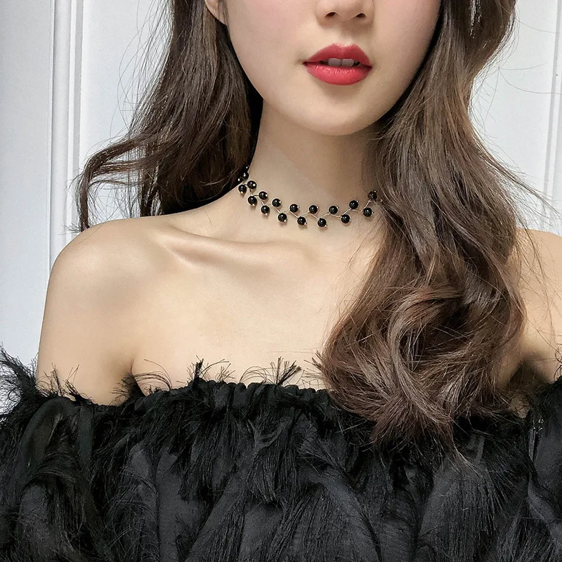 

Small Pearls Chokers Necklaces Women Girls Initial New Short Black Collier Femme Jewelry Fashion Metal Link Chain Gothic Party