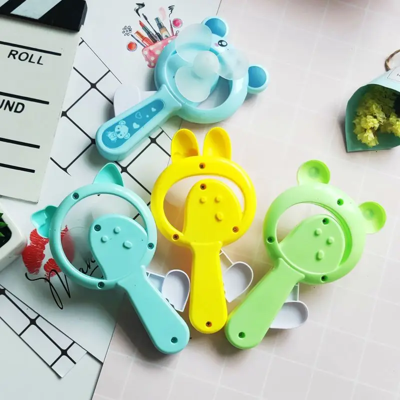 1 шт мини Портативный с рисунком медвежат ручной Давление вентилятор страницами