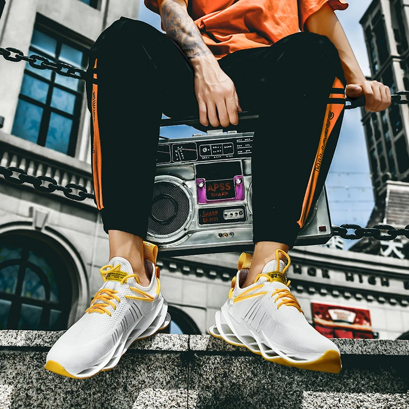 

Fashion Shoes Men Sneakers Male White Shoes Trainer Speed Knit Original Luxury Sneakers Race Mens casual Shoes for Men Loafers