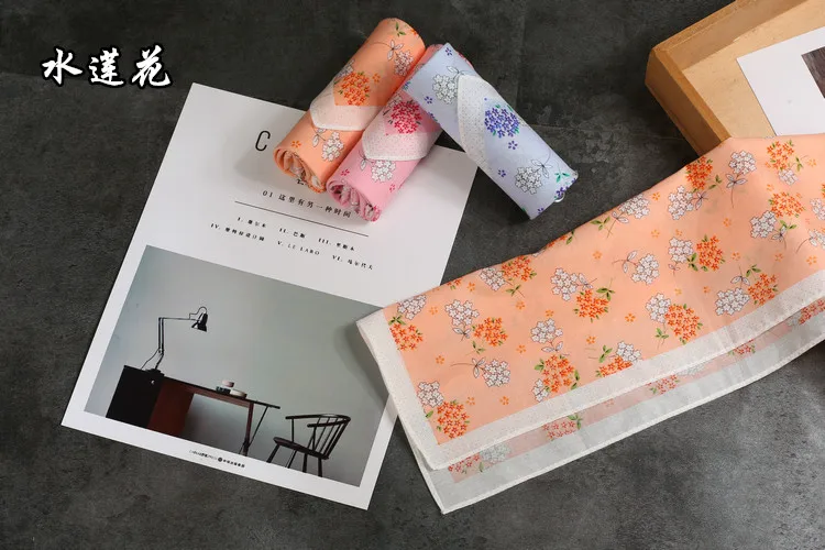 Handkerchiefs Women Kawaii Simple Classic Pocket Square Floral Printed Elegant Vintage Leisure Fashion Womens Chic New Females