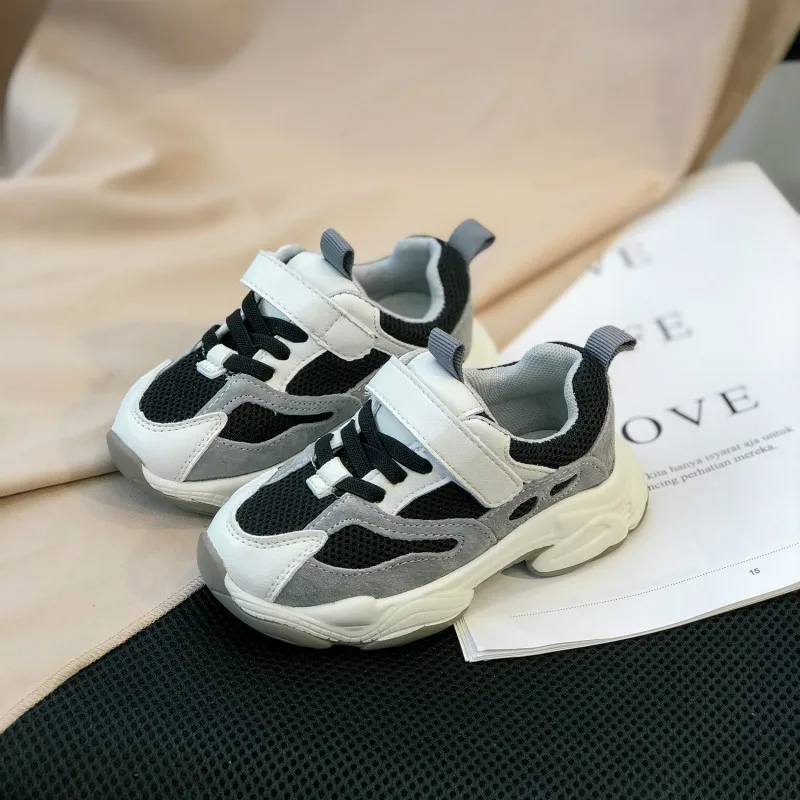 Детские кроссовки для мальчиков дышащие сетчатые удобная школьная обувь Белые