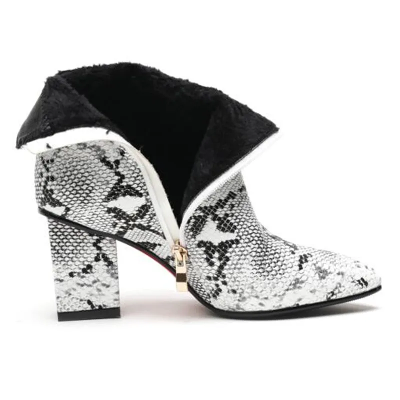 Женские ботильоны со змеиным принтом Обувь на молнии с острым носком ботинки