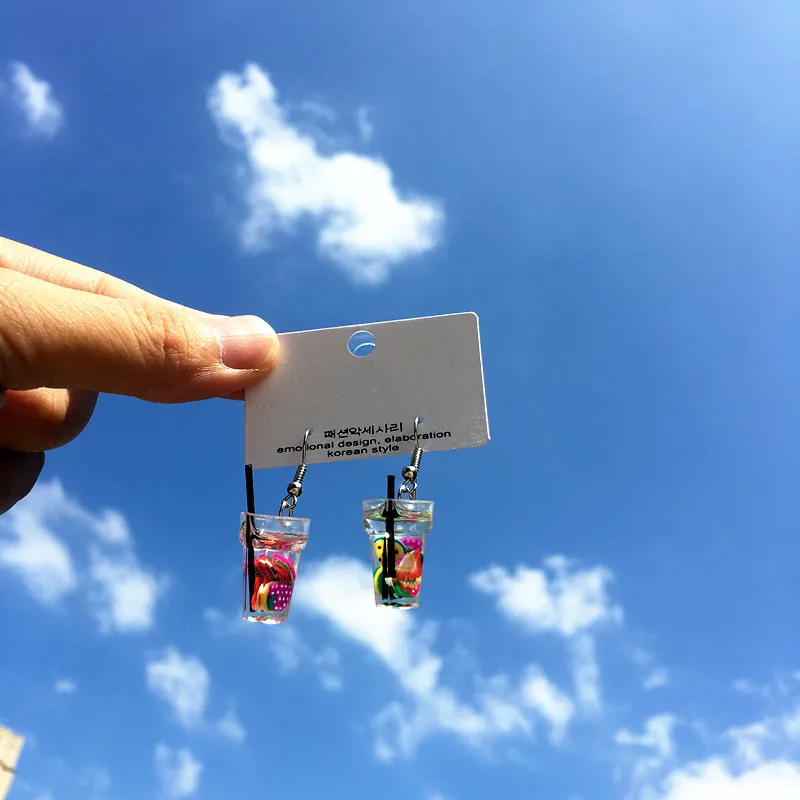 Модные серьги для женщин 2020 эффектные креативные полимерные в виде лимонной