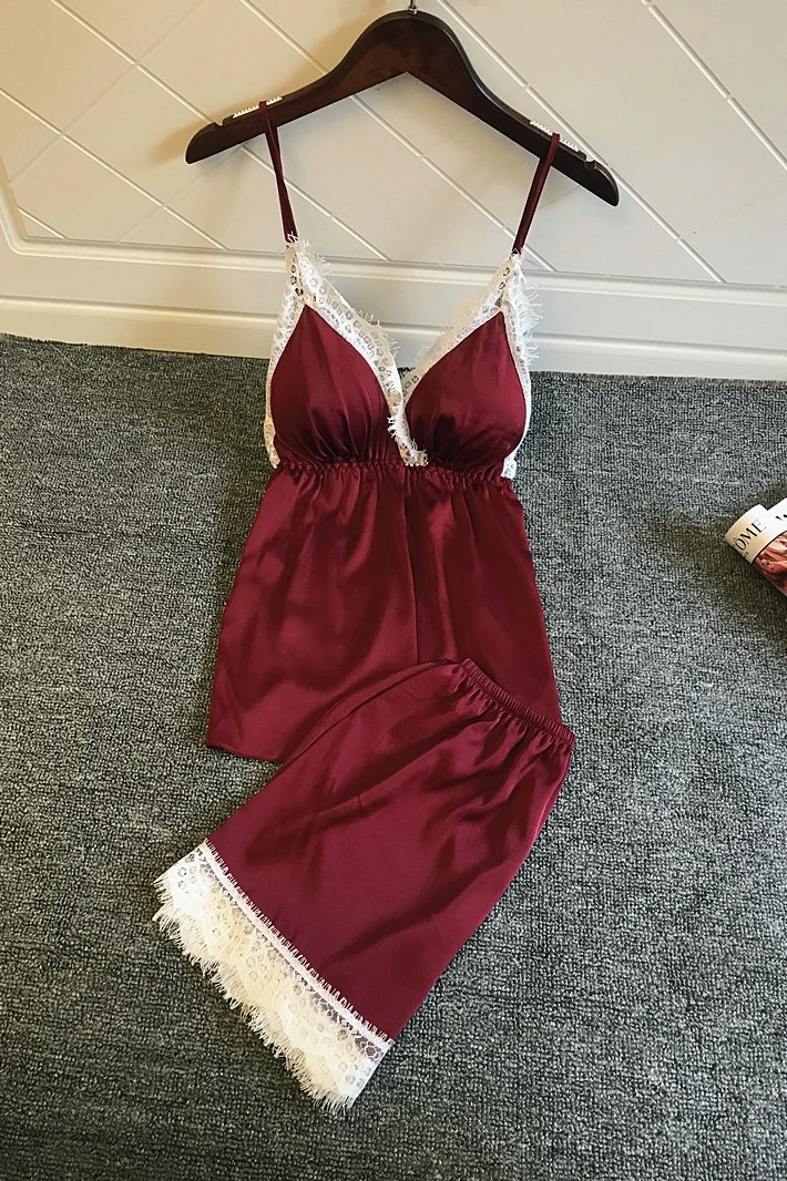 Пижама женская атласная с V образным вырезом и шортами 4 цвета|Комплекты пижам| |